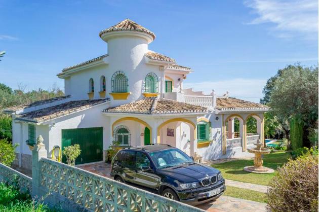 Villa Dolce Vita 베날마데나코스타 객실 사진